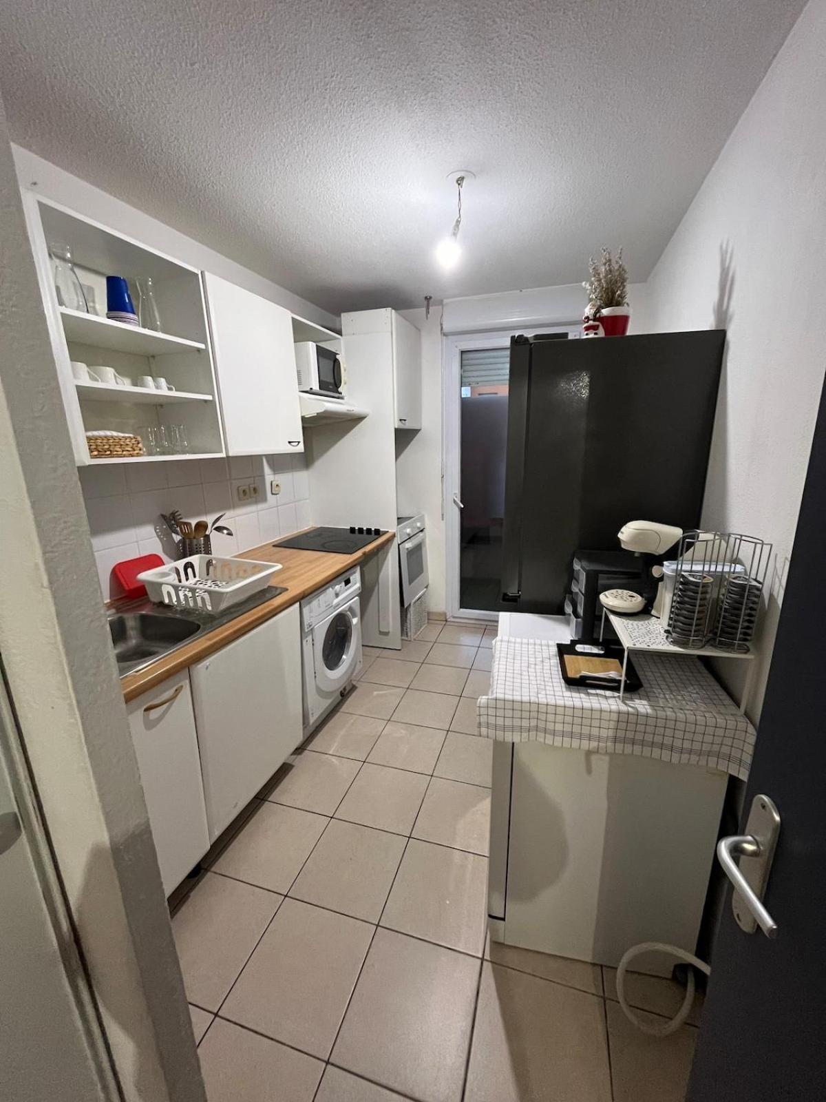 Appartement Spacieux Avec Piscine Marsella Exterior foto